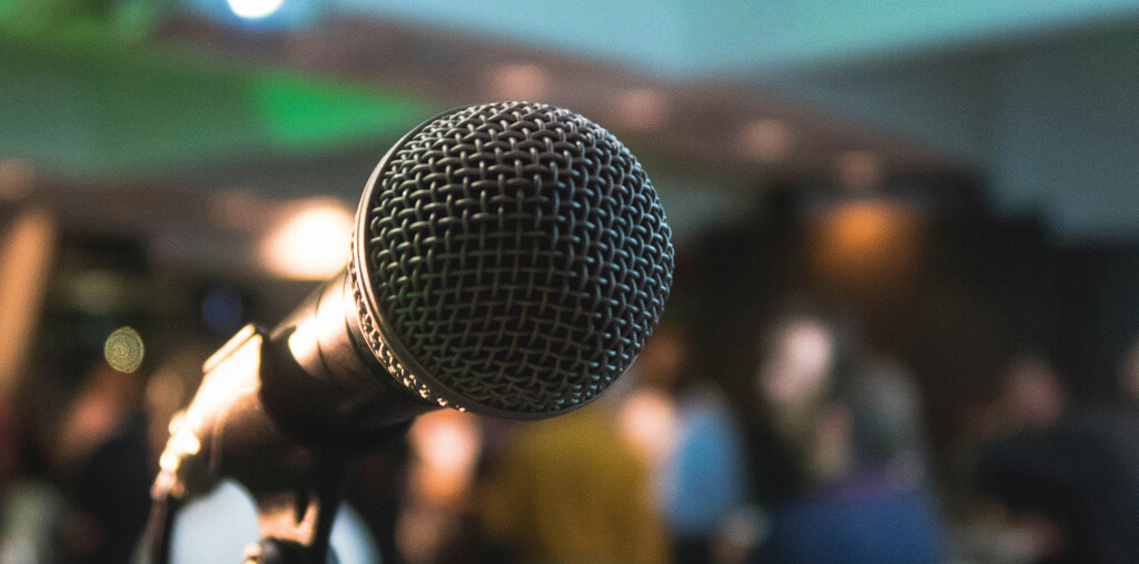 microphone Celebritys Natural Voice